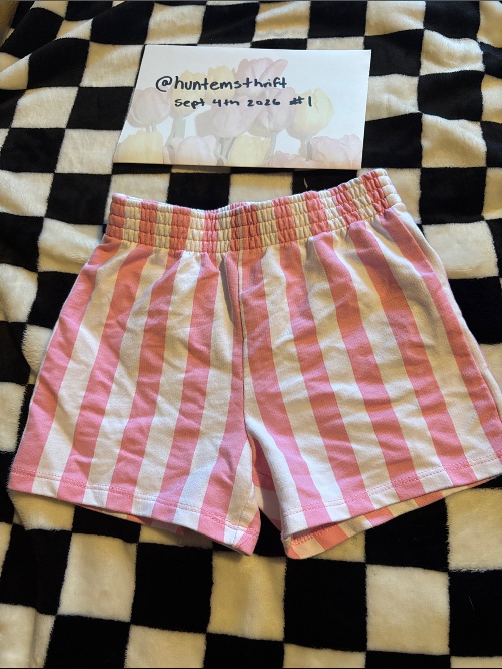Size 5 pink white striped shorts